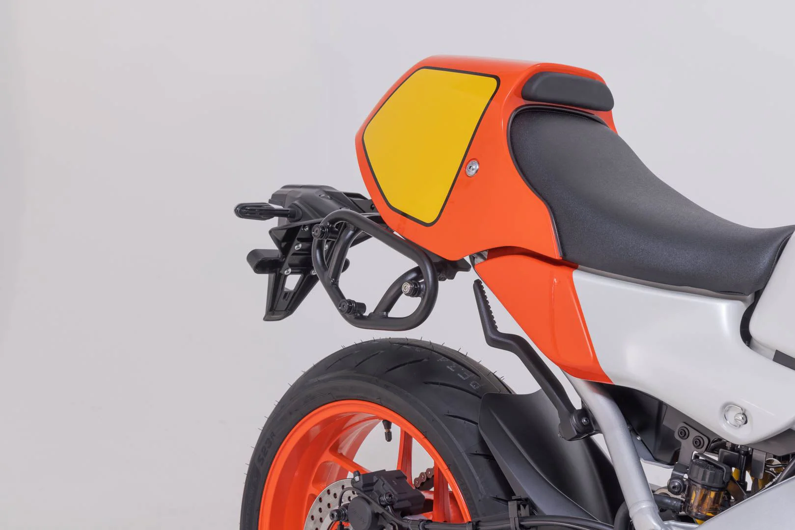 SLC left side carrier Yamaha XSR900 (21-) / GP (23-). - Image 3