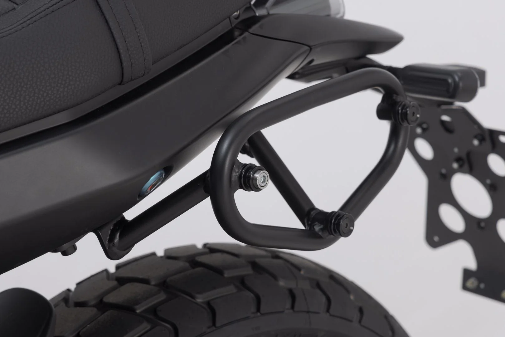 SLC side carrier left Benelli Leoncino 800 / 800 Trail (21-) - Image 3