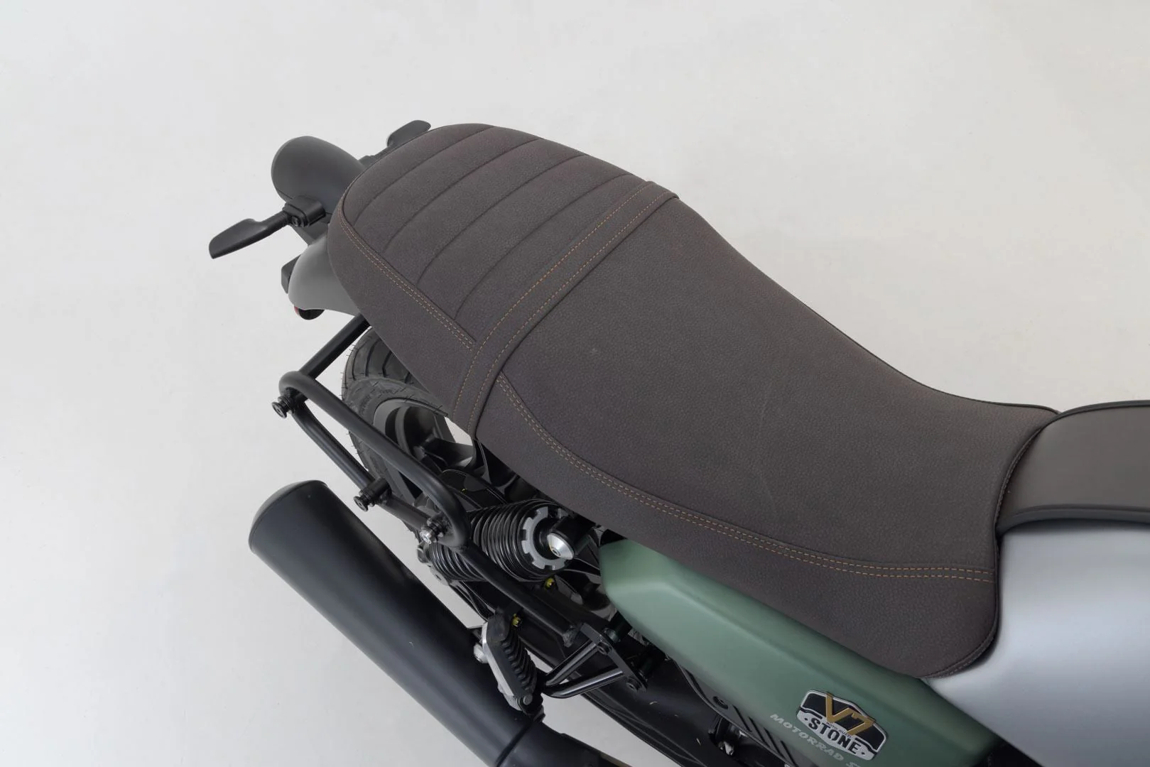 SLC Side Carrier right Moto Guzzi V7 IV Special Stone (20-) Black - Image 5
