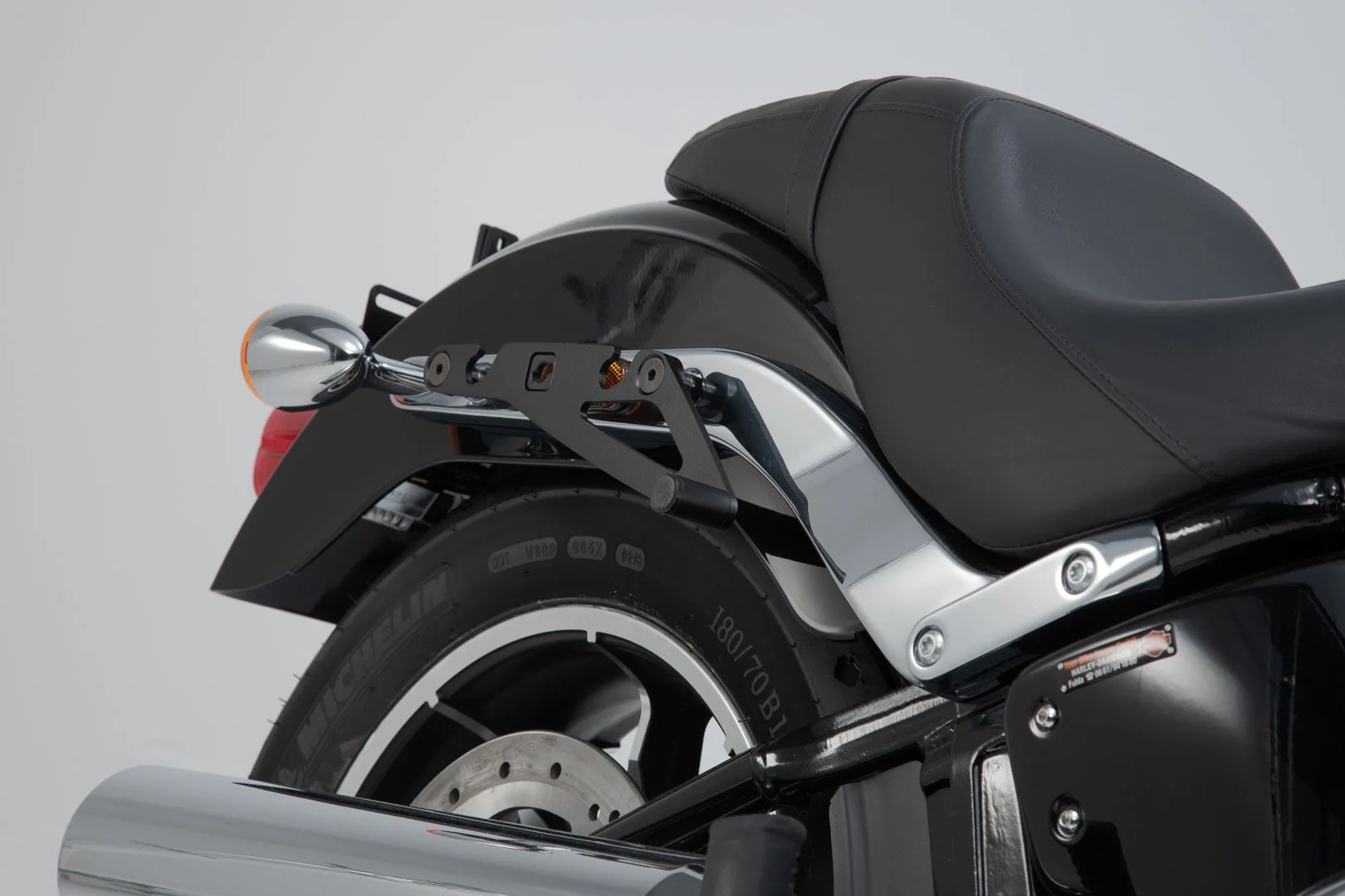 SLH Side Carrier Right Harley-Davidson Softail Low Rider/ S (17-) - Image 2
