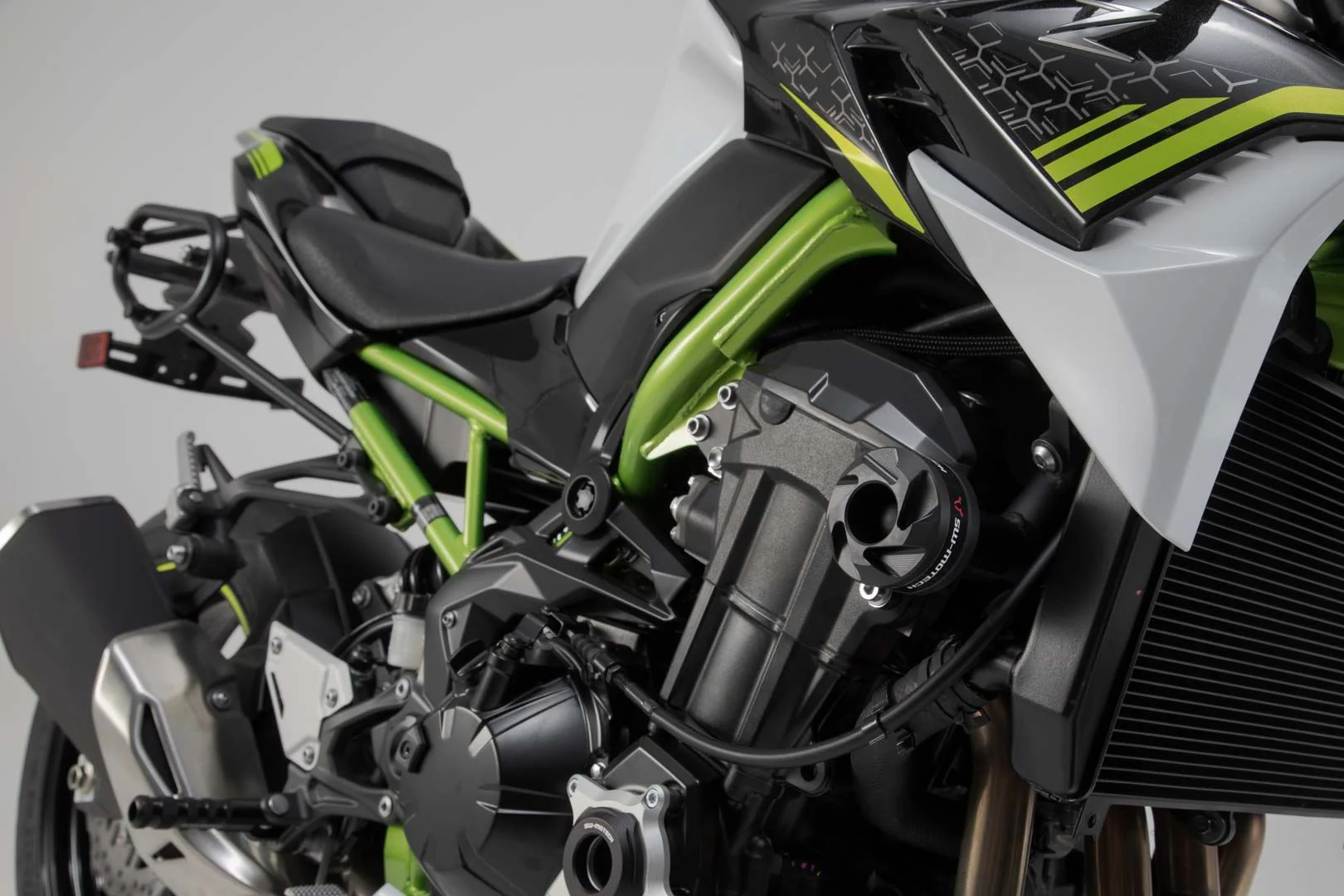 Slider set for frame Black Kawasaki Z900 (16-) / Z900RS (17-) - Image 3
