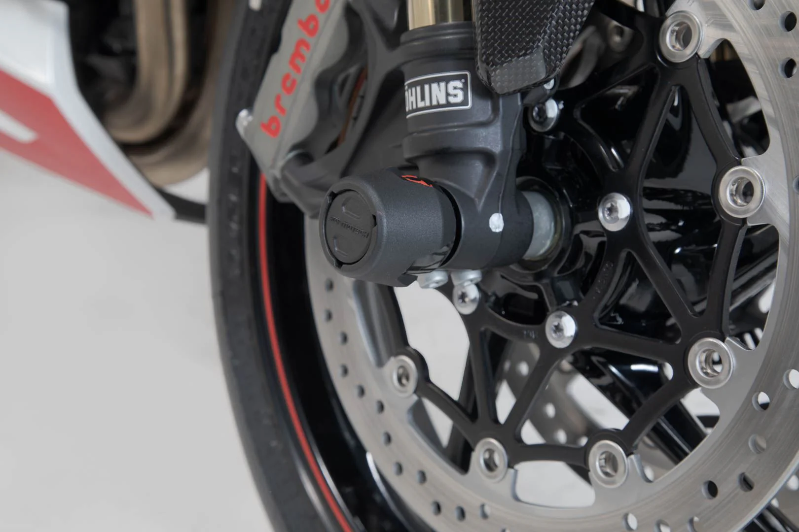 Slider Set for Front Axle Triumph Tiger 800 Modelle / SpeedTr 1050 / Ténéré Black - Image 5