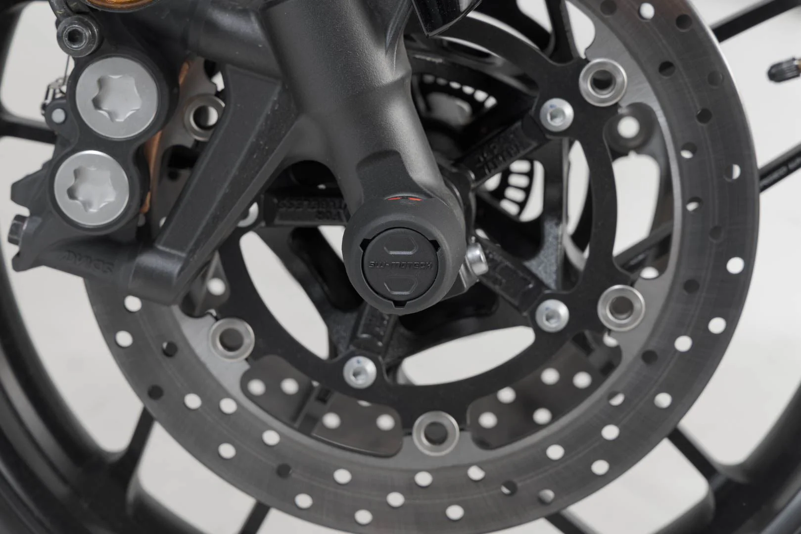 Slider Set for Front Axle Yamaha XT1200Z Super Ténéré (10-) Black - Image 3
