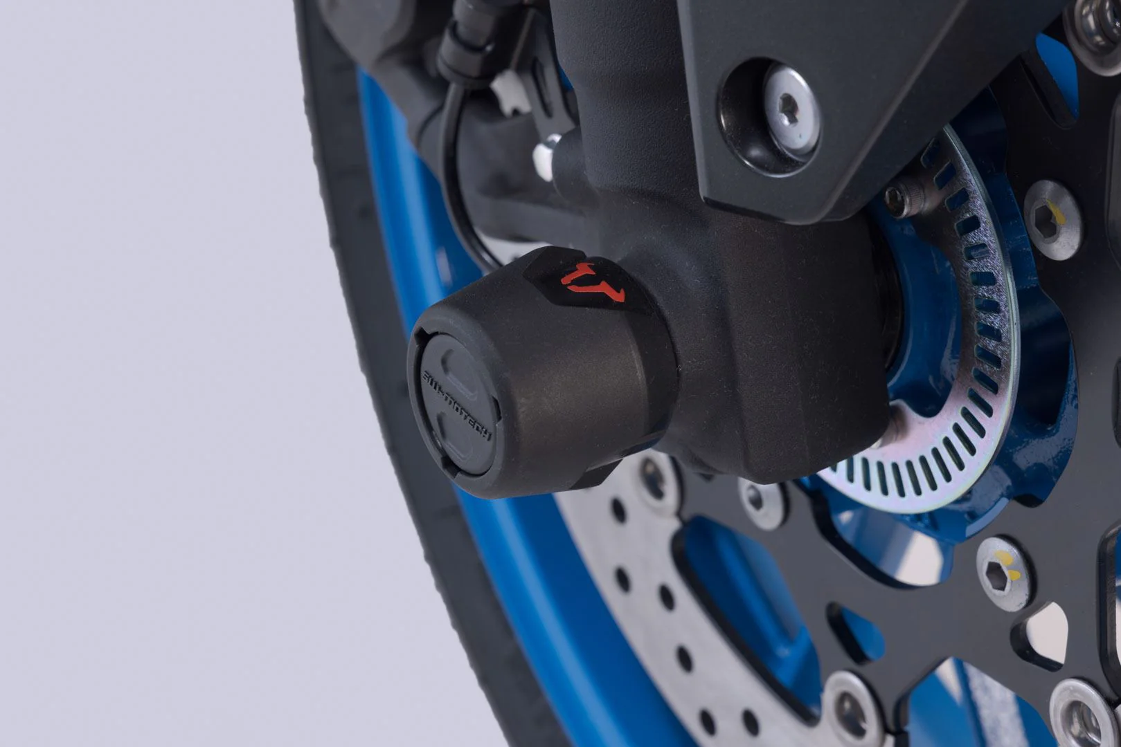 Slider set for front axle Suzuki GSX-8S (22-) Black - Image 4
