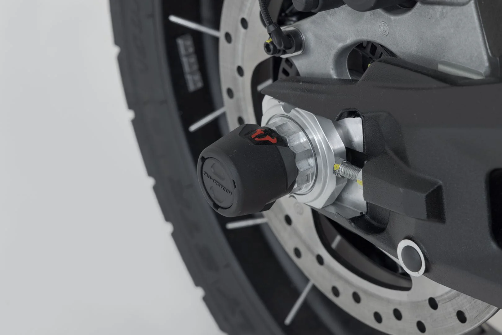Slider set for rear axle Ducati models (14-) Black - Image 4