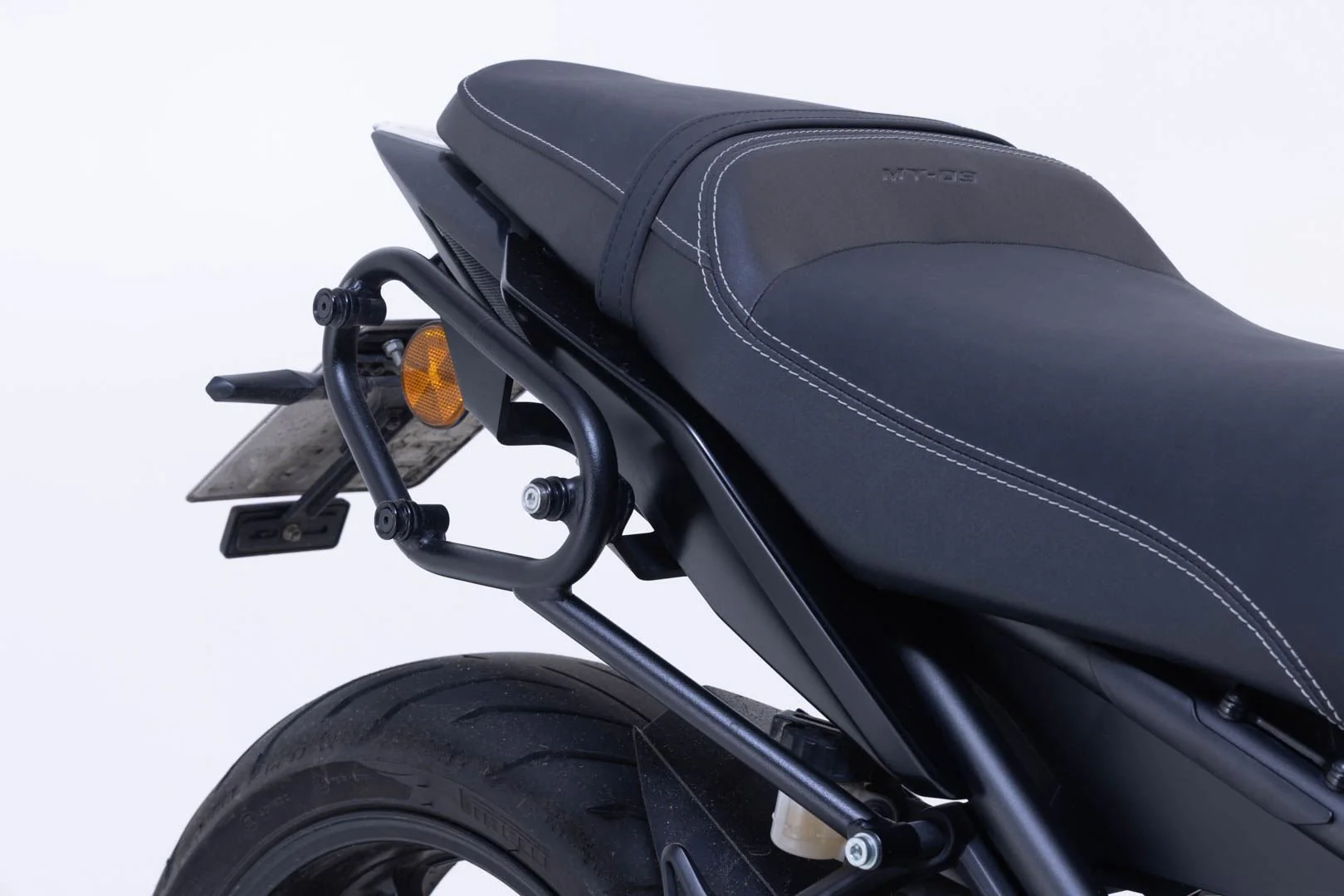 Sport handguard kit Black. Moto Guzzi V85 TT (19-) / Travel (19-). - Image 9