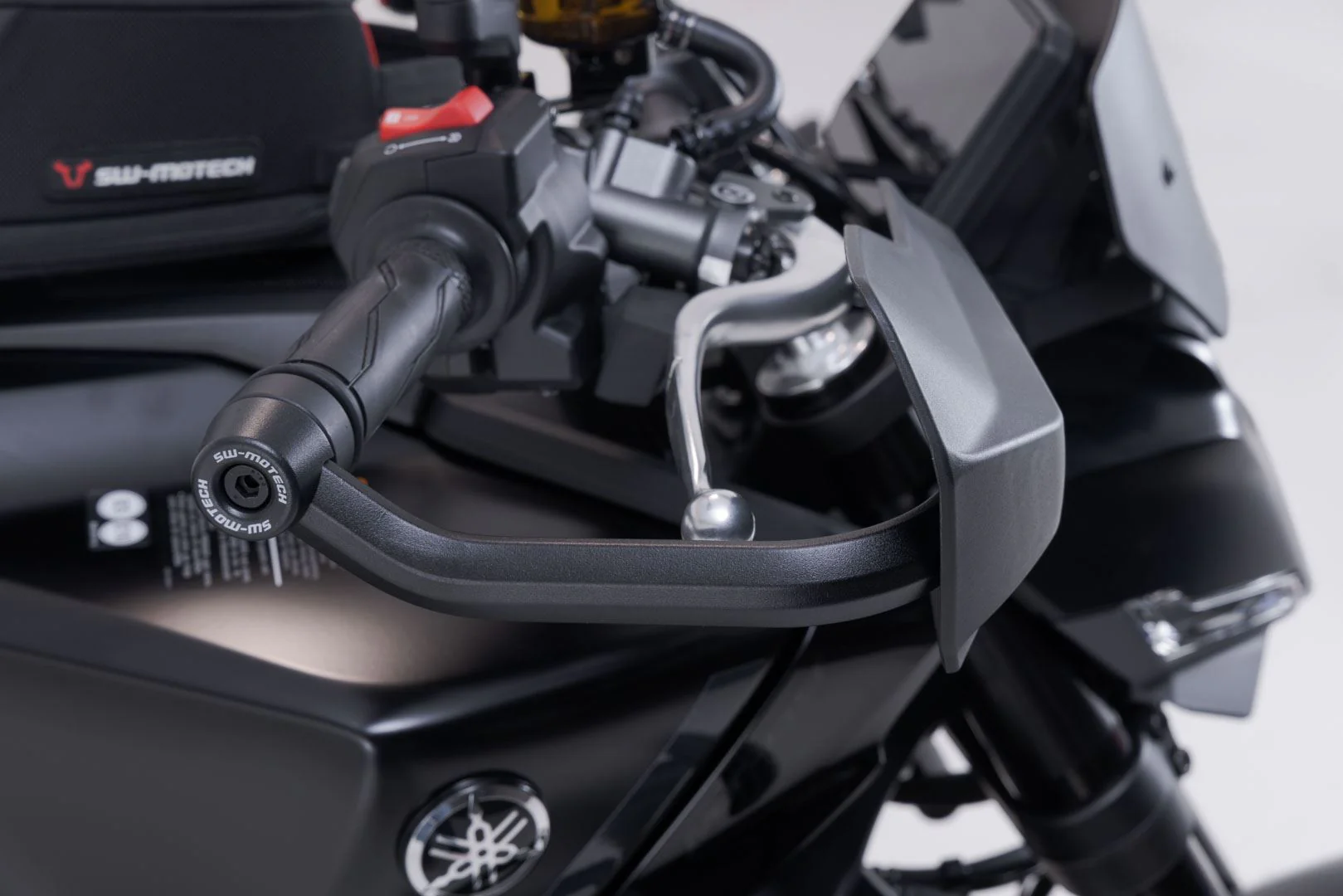 Sport handguard kit Black. Yamaha MT-09 (23-). - Image 5