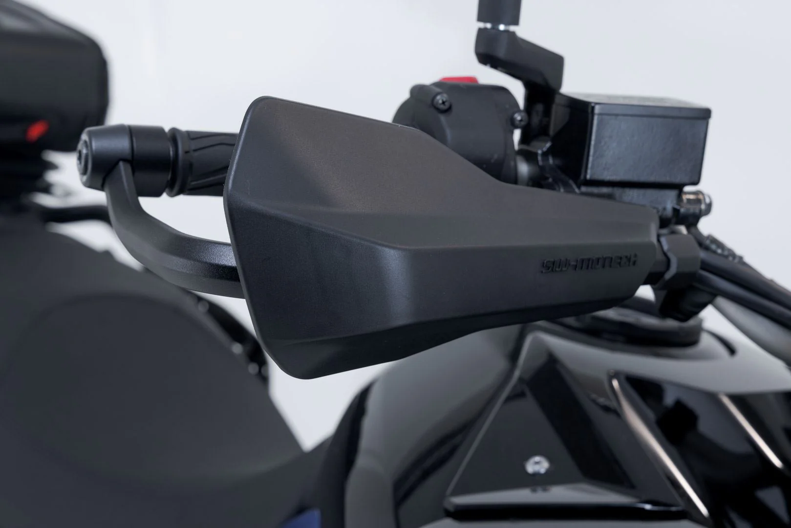 Sport handguard kit Black. Suzuki V-Strom 800 / 800DE (22-). - Image 3
