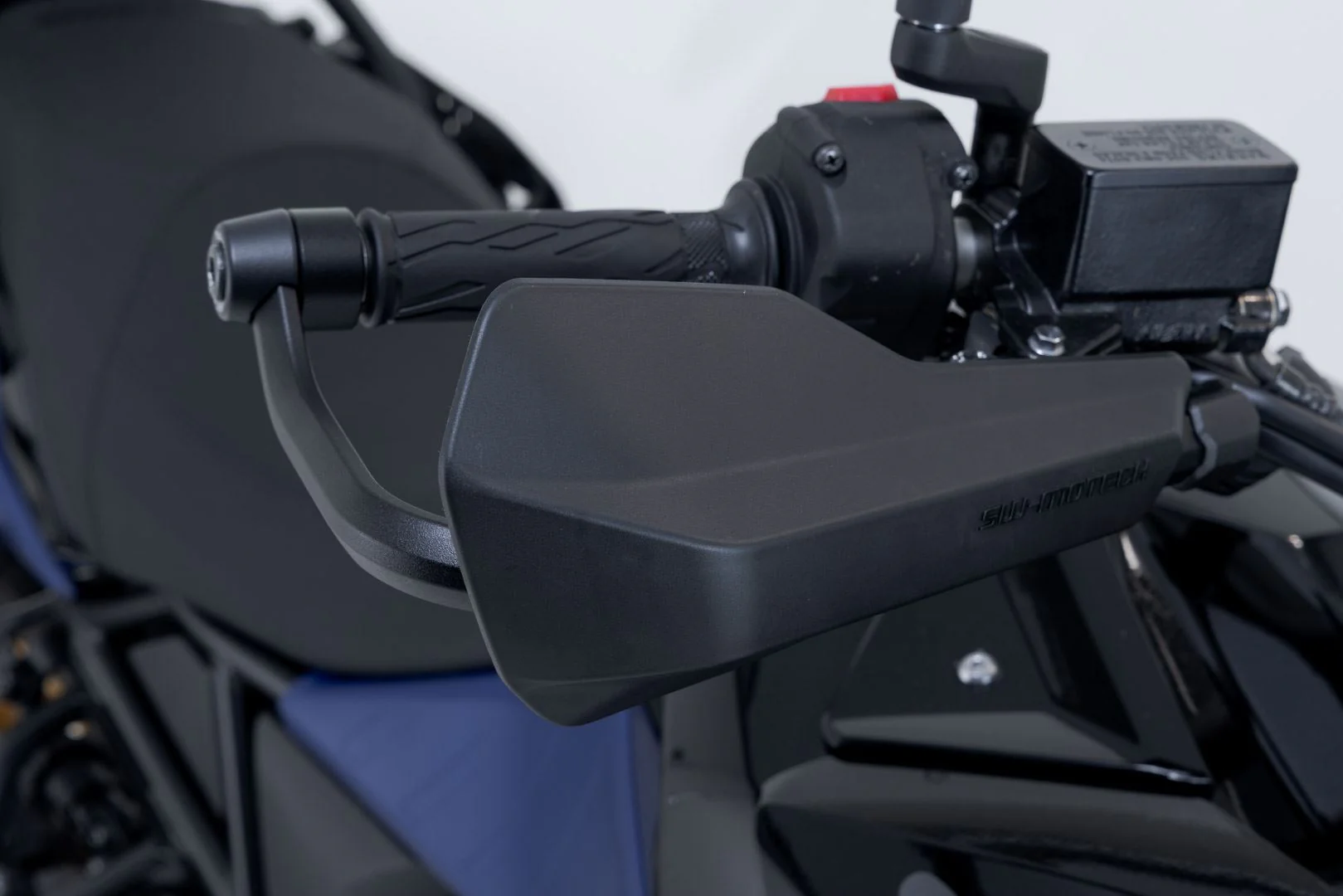 Sport handguard kit Black. Suzuki V-Strom 800 / 800DE (22-). - Image 4