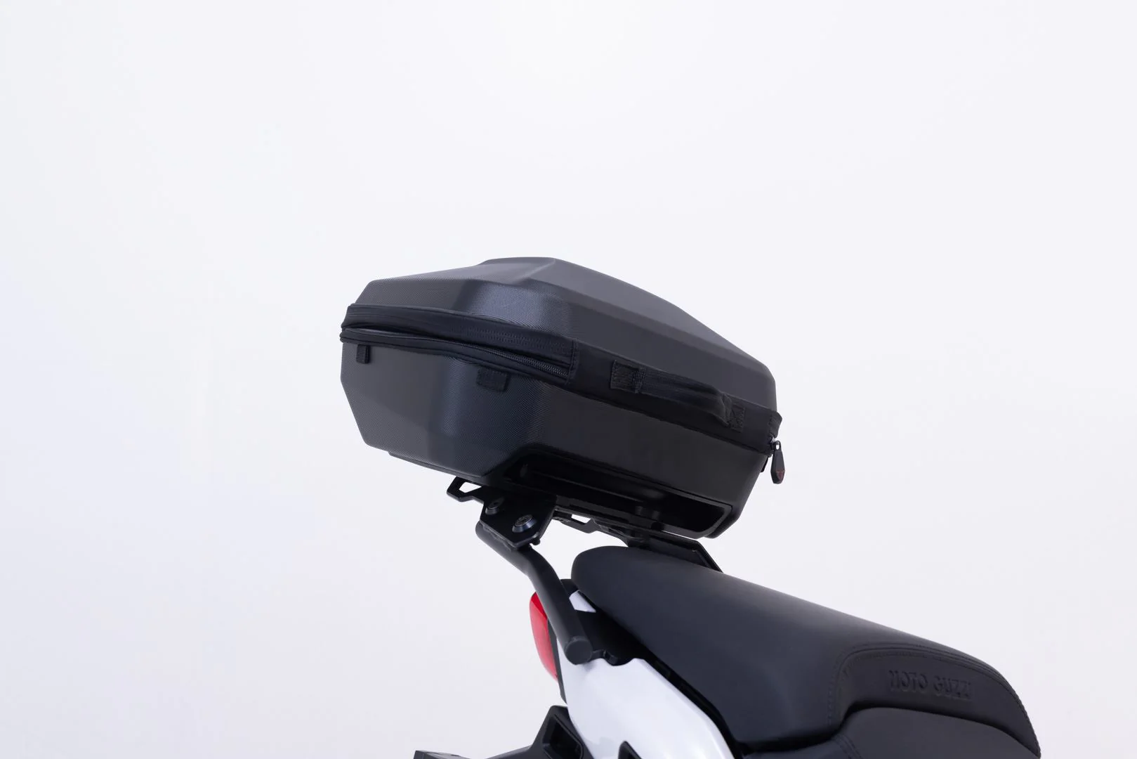 STREET-RACK Moto Guzzi V100 Mandello/S (22-) Black - Image 5
