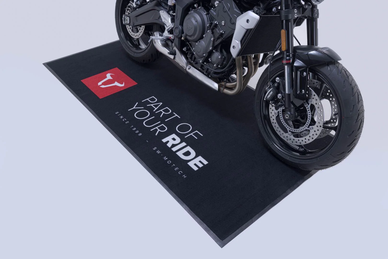 SW-MOTECH bike carpet 2.0x1.0 m. Rectangular. Black. Imprint white/red. - Image 4