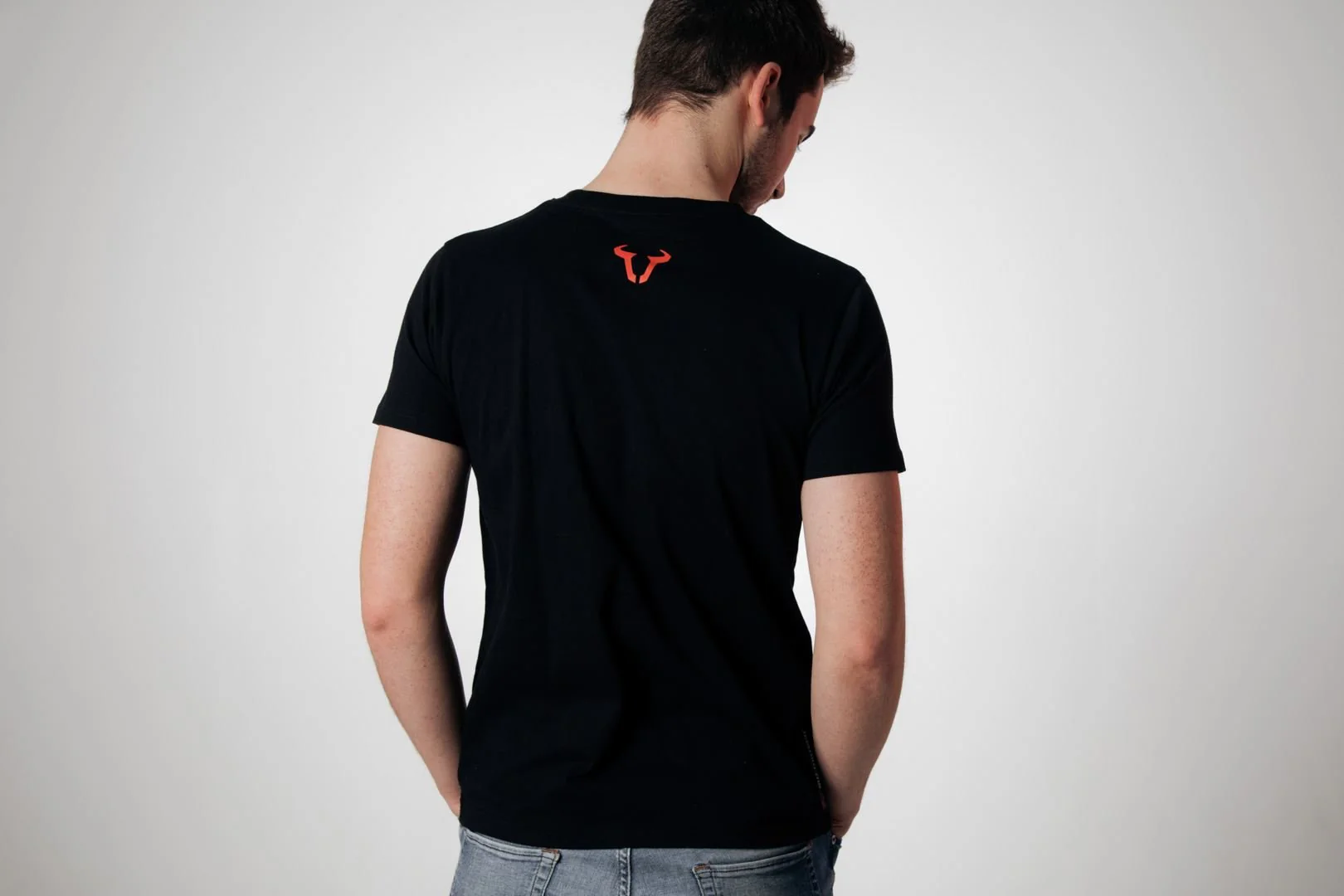 T-Shirt Core Line. Black. Men. Size S. - Image 2