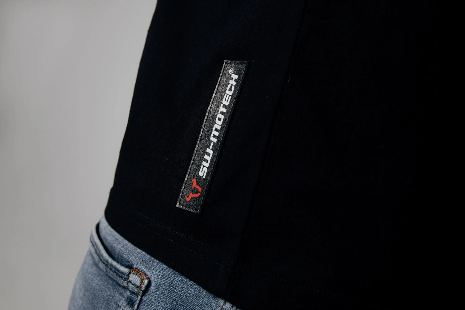 T-Shirt Core Line. Black. Men. Size S. - Image 3