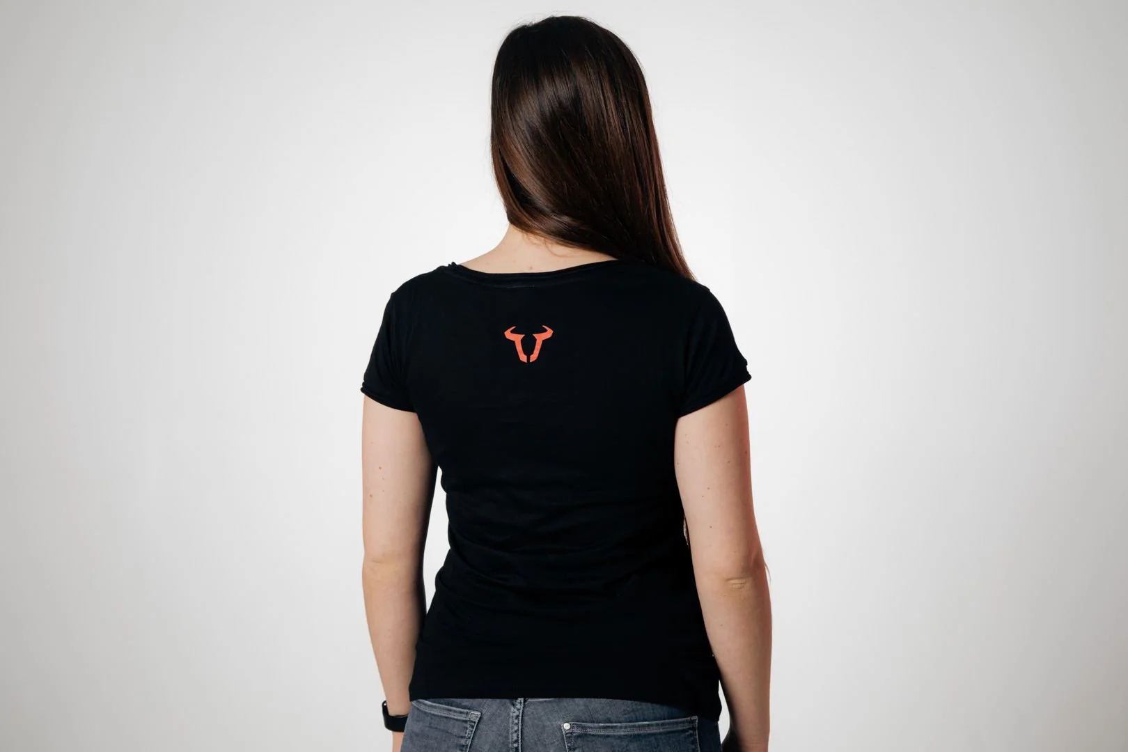 T-Shirt Core Line. Black. Women. Size L. - Image 2