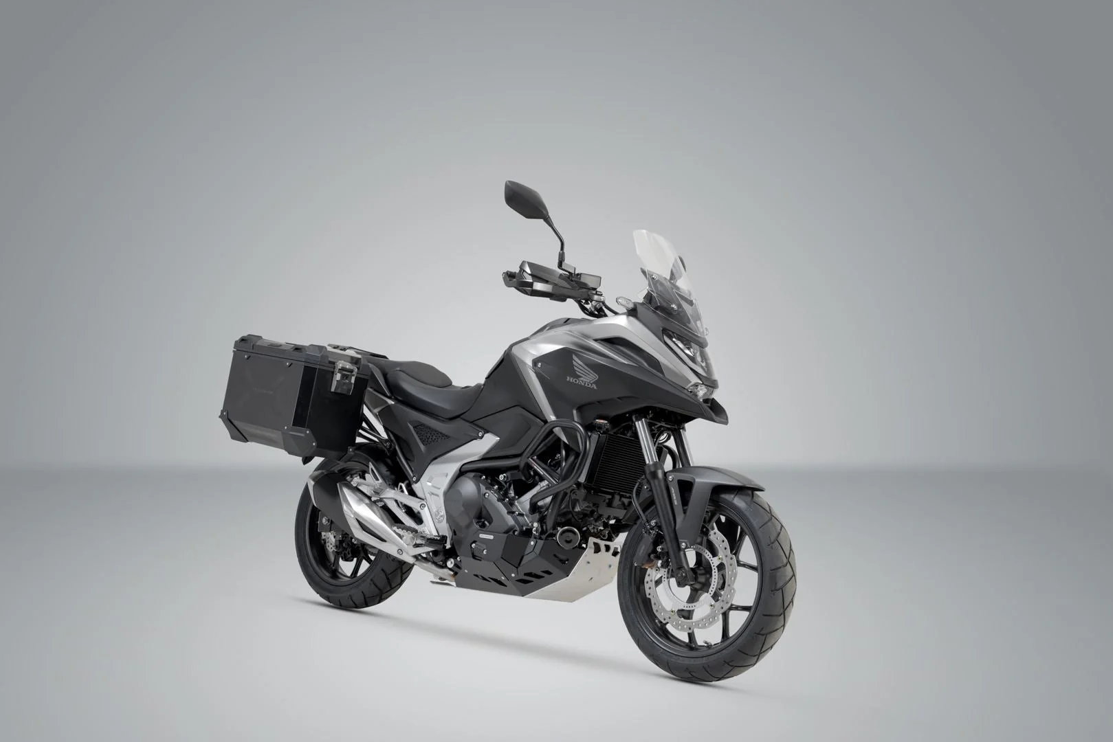 TRAX ADV Aluminium Case System 45/45 litre Honda NC750X (20-) Black - Image 2