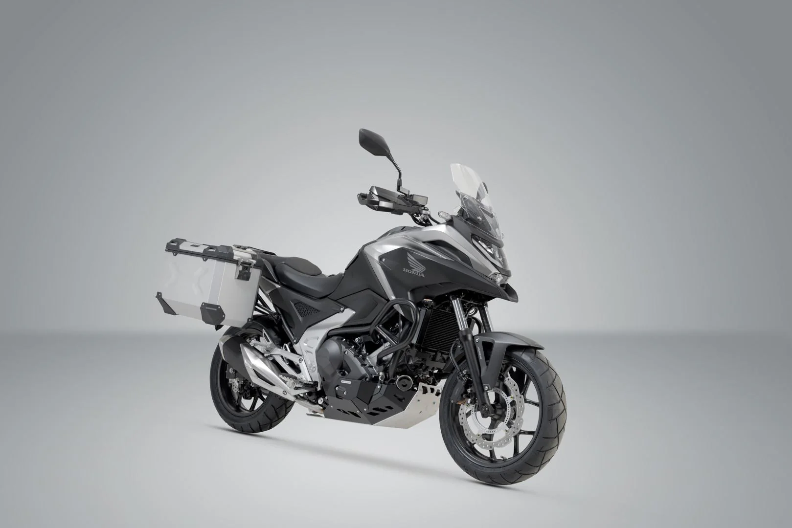 TRAX ADV Aluminium Case System 45/45 litre Honda NC750X (20-) Silver - Image 2