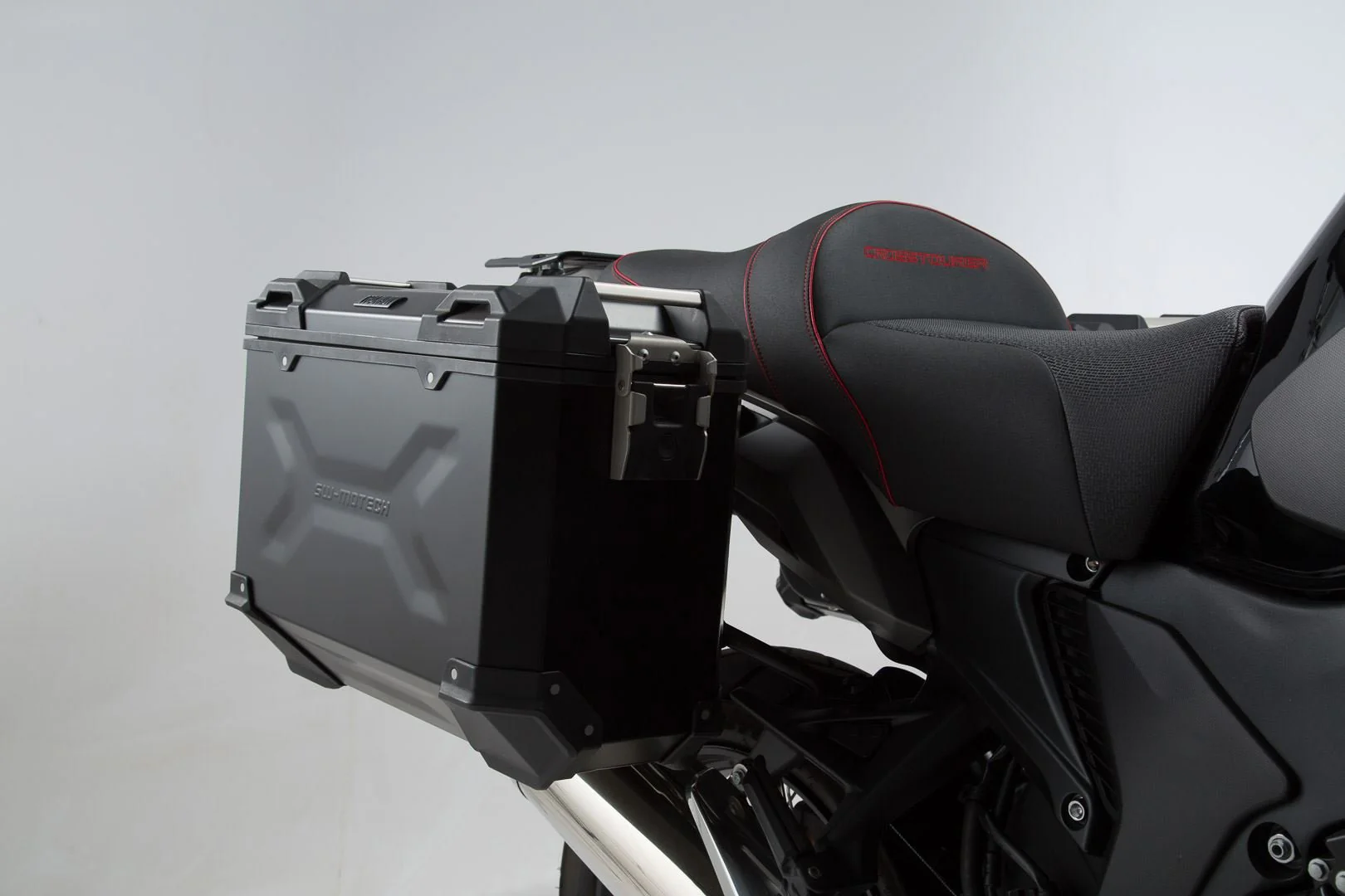 TRAX ADV Aluminium Case System 37/37 litre Honda Crosstourer (11-) Black - Image 2