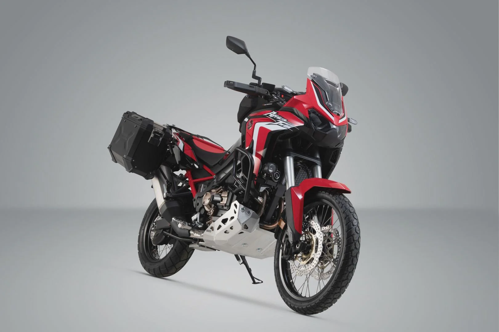 TRAX ADV Aluminium Case System 45/37 litre Honda CRF1100L Africa Twin (19-) Black - Image 2