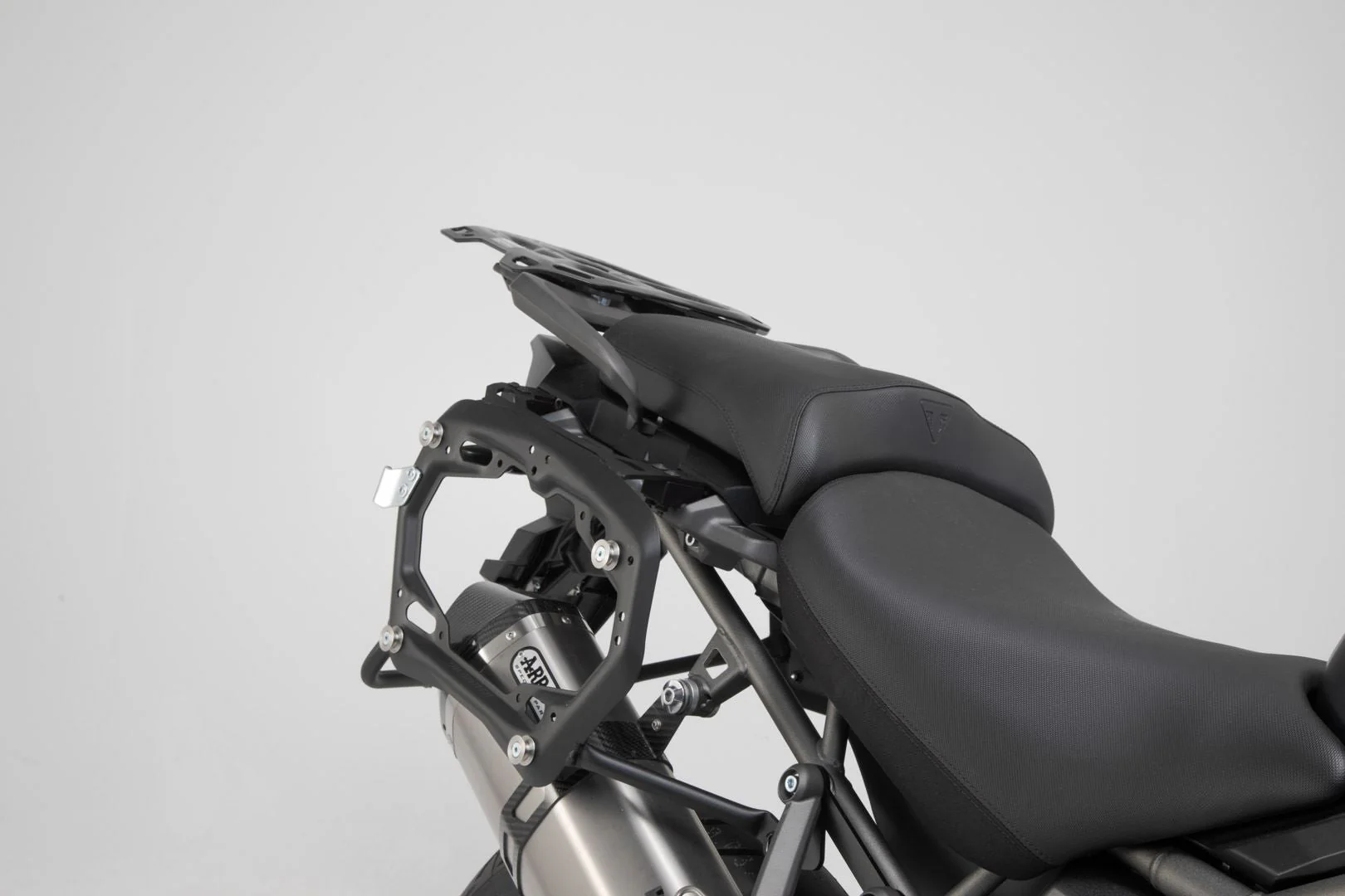 TRAX ADV Aluminium Case System 45/45 litre Triumph Tiger1200/Explor (11-) Black - Image 3