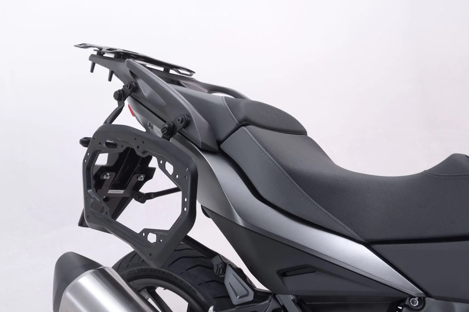 TRAX ADV aluminium case system Honda NT1100 (21-) 45/45 litre Black - Image 3
