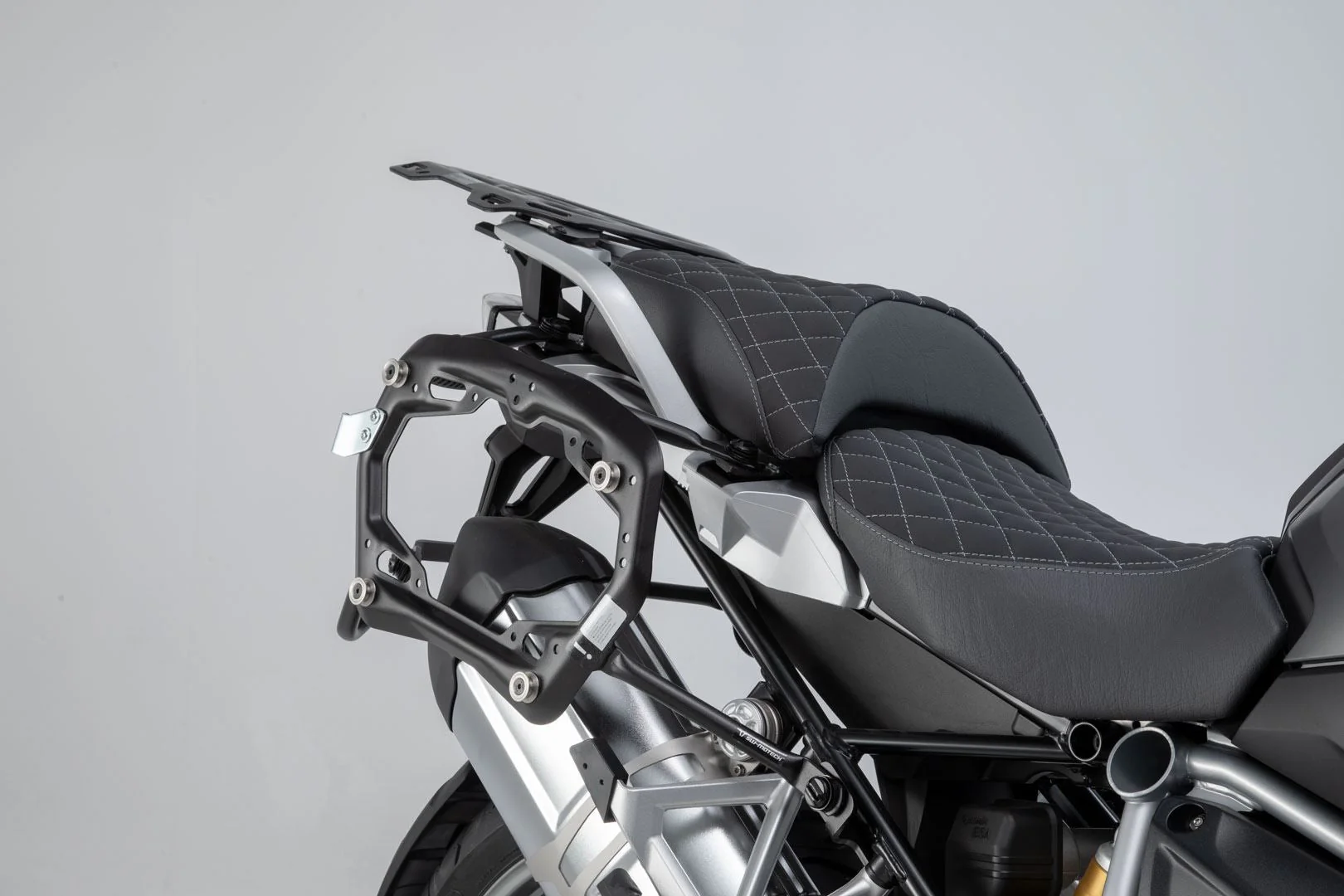 TRAX ADV Aluminium Case System 45/37 litre BMW R1200GS LC/Adv/Rallye, R1250GS Silver - Image 3