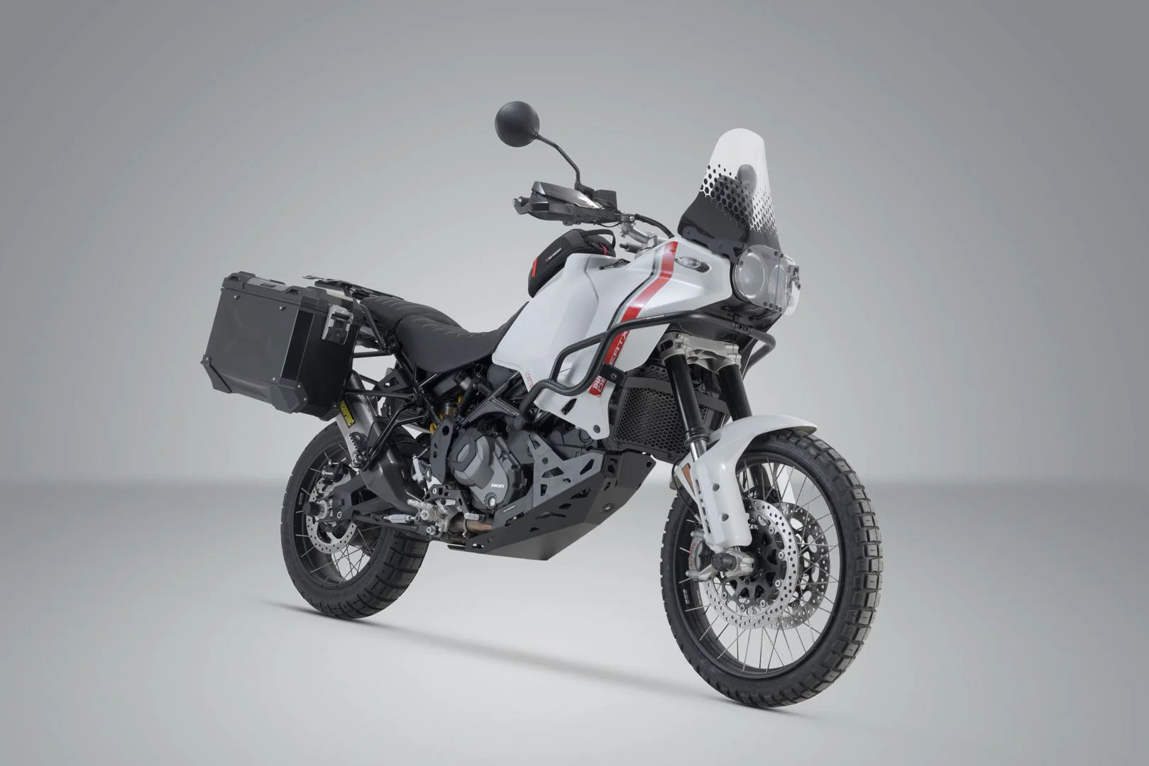 TRAX ADV aluminum case system US model Ducati DesertX (22-) 45/37 Litre Black - Image 2