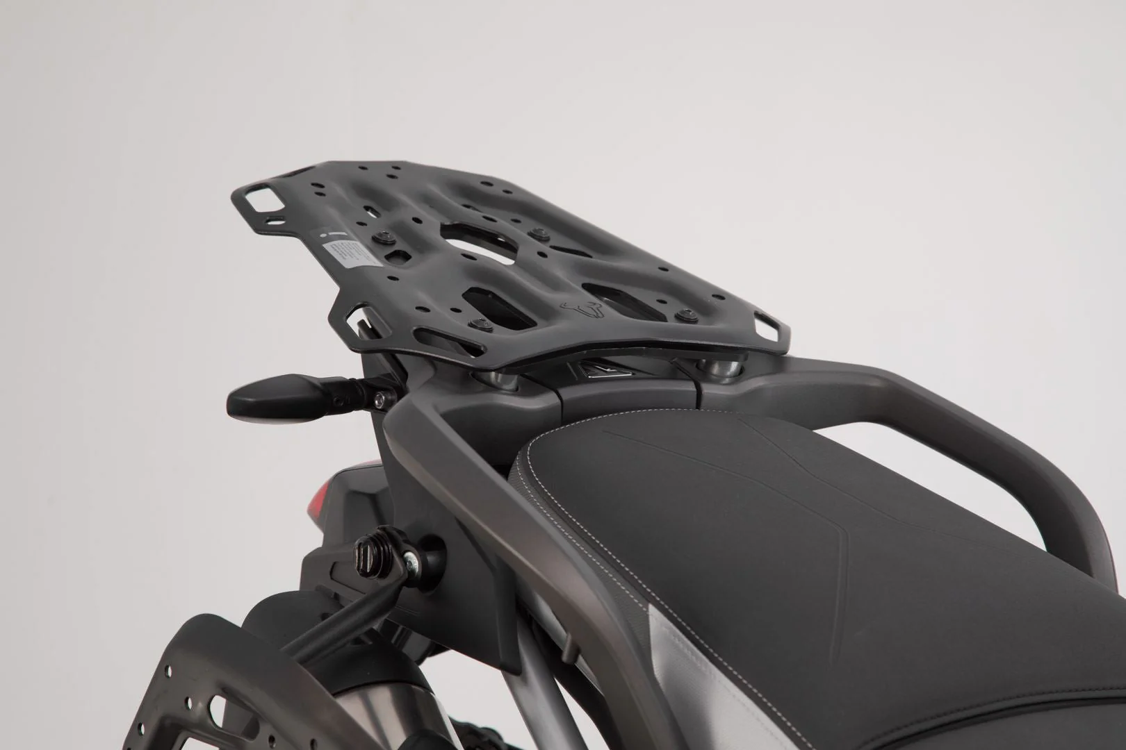 TRAX ADV top case system Triumph Tiger 900 (19-23) / 1200 (22-) Silver - Image 3