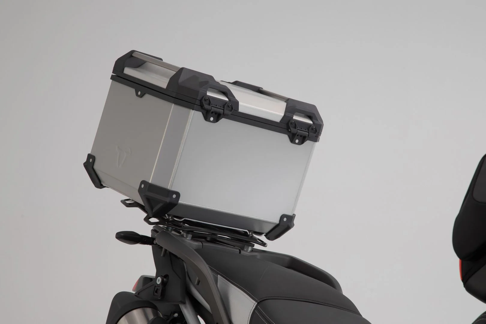 TRAX ADV top case system Triumph Tiger 900 (19-23) / 1200 (22-) Silver - Image 5