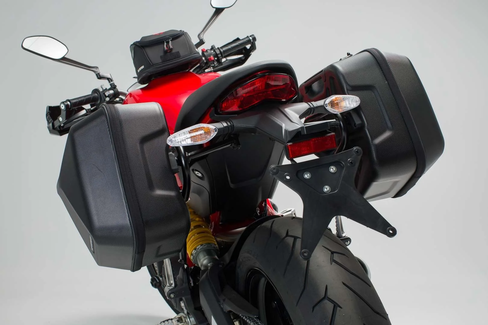 TRAX ADV top case system Voge 650 DS/X (22-) Black - Image 8