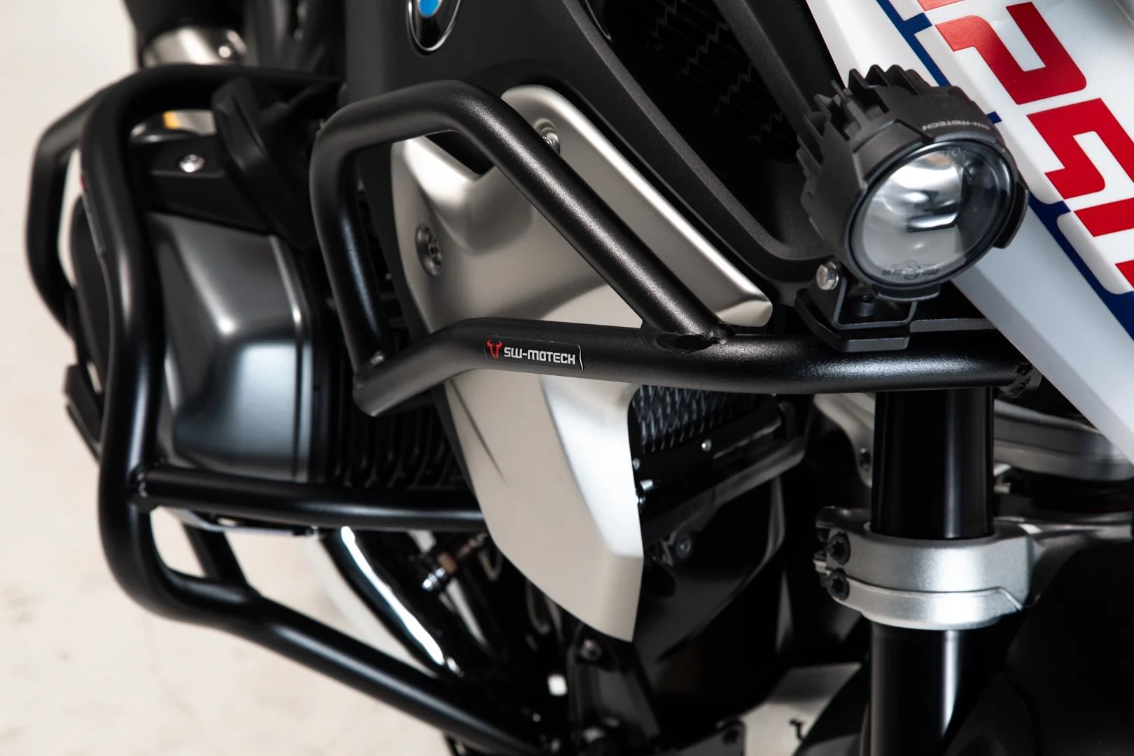 Crash bar BMW R1200GS LC/Rallye (16-), R1250GS (18-) UPPER CRASH BAR. Black - Image 3