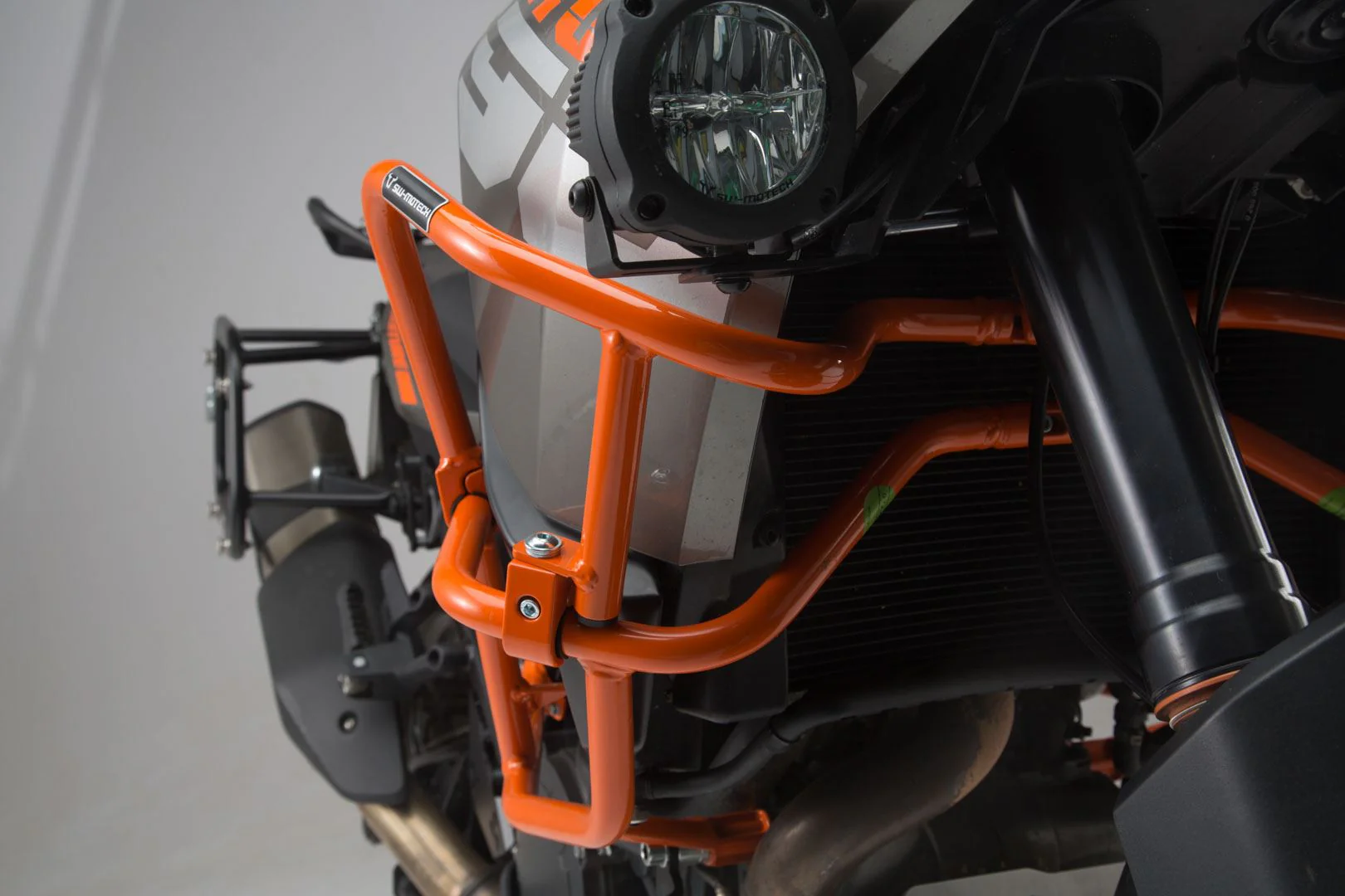 Crash bar KTM 1290 SAdv R / S (16-), 1090 Adv (16-) UPPER CRASH BAR for orig KTM crash bar. Orange - Image 4