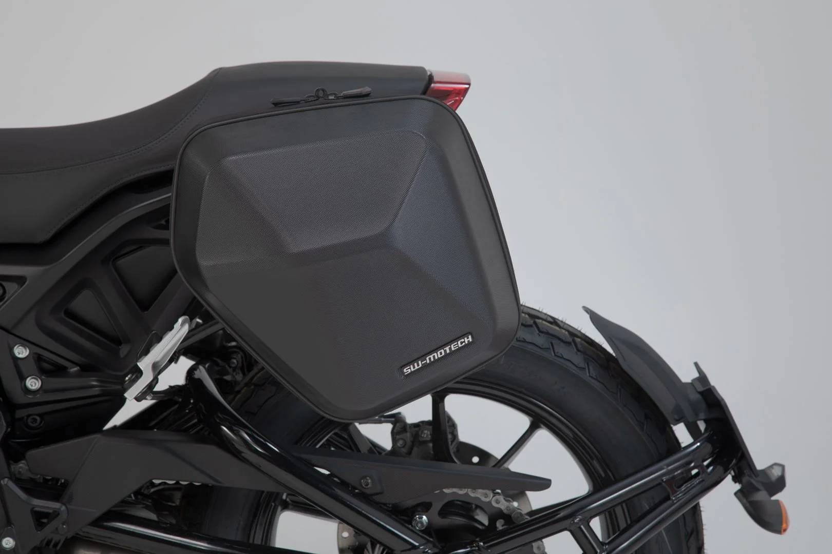URBAN ABS Side Case System 1x 16,5 litre Indian FTR 1200 (18-) / Rally (19-) - Image 2