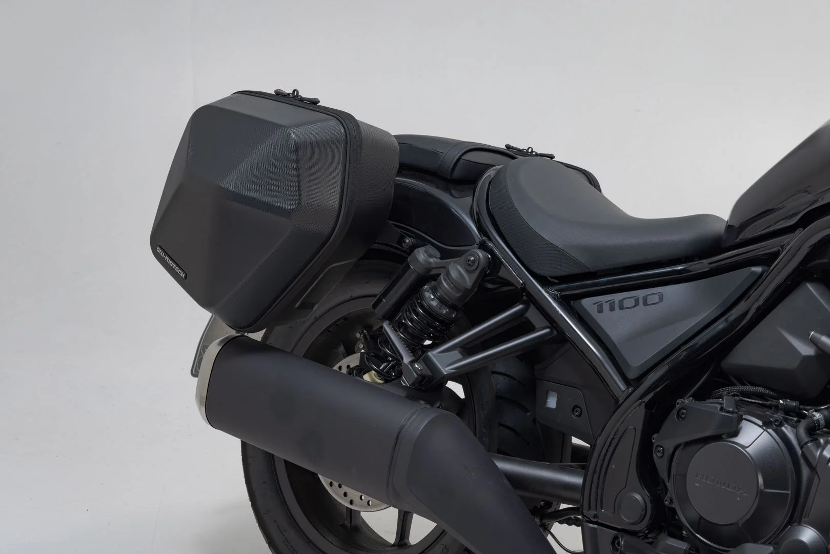 URBAN ABS Side Case System 2x 16,5 litre Honda CMX1100 Rebel (20-) - Image 5