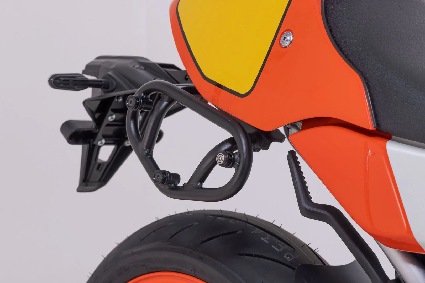URBAN ABS side case system 2x 165 l. Yamaha XSR900 (21-) / GP (23-). - Image 3