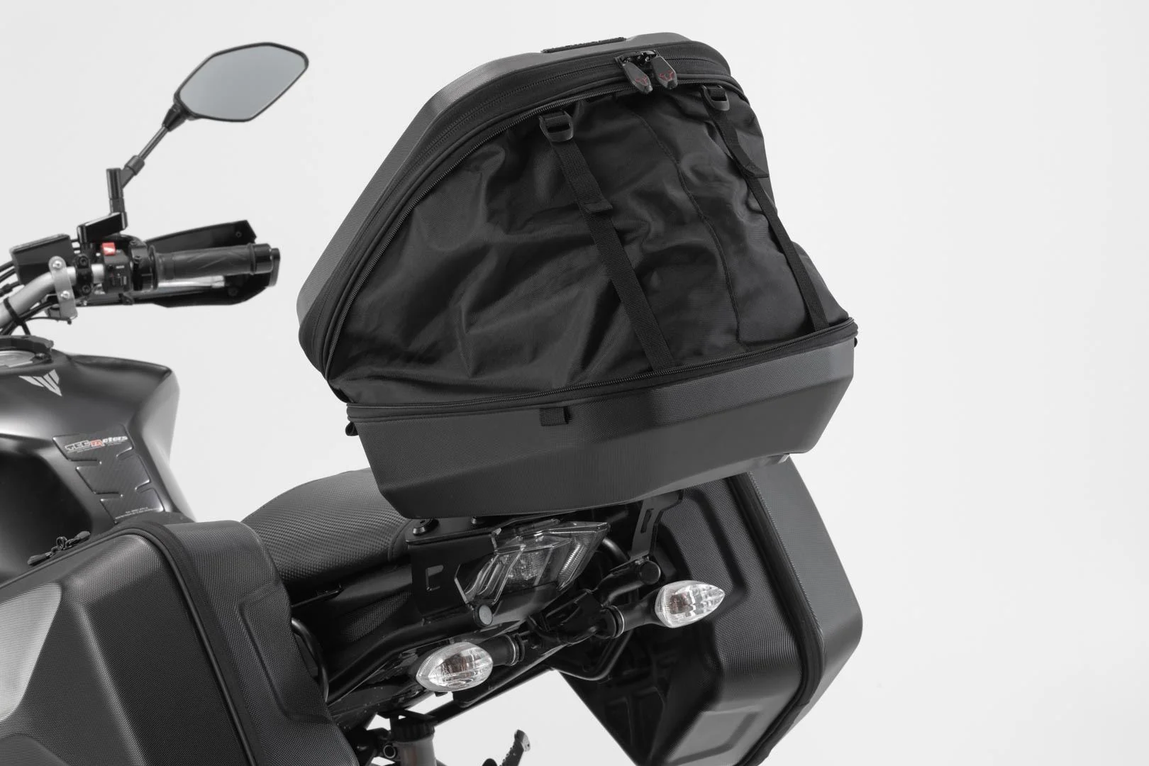 URBAN ABS Top Case System BMW F 650/700/800 GS Black - Image 5