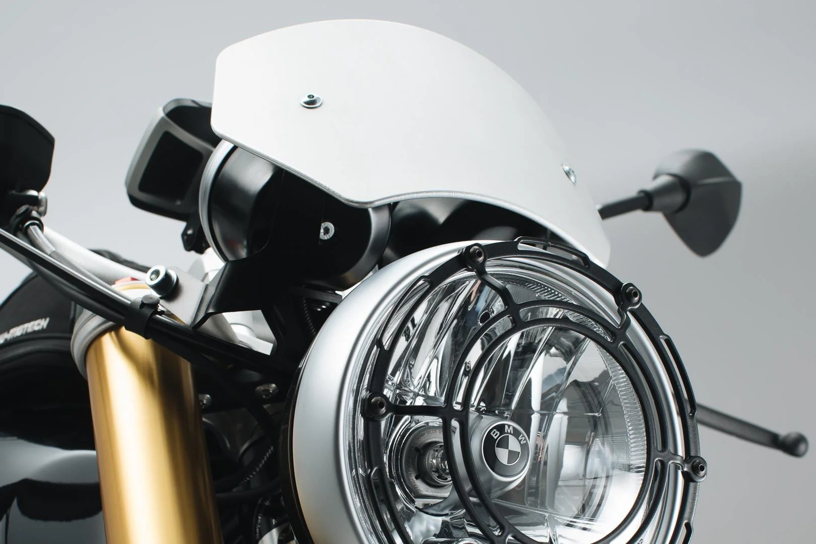 Windscreen BMW R nineT (14-). Silver - Image 2