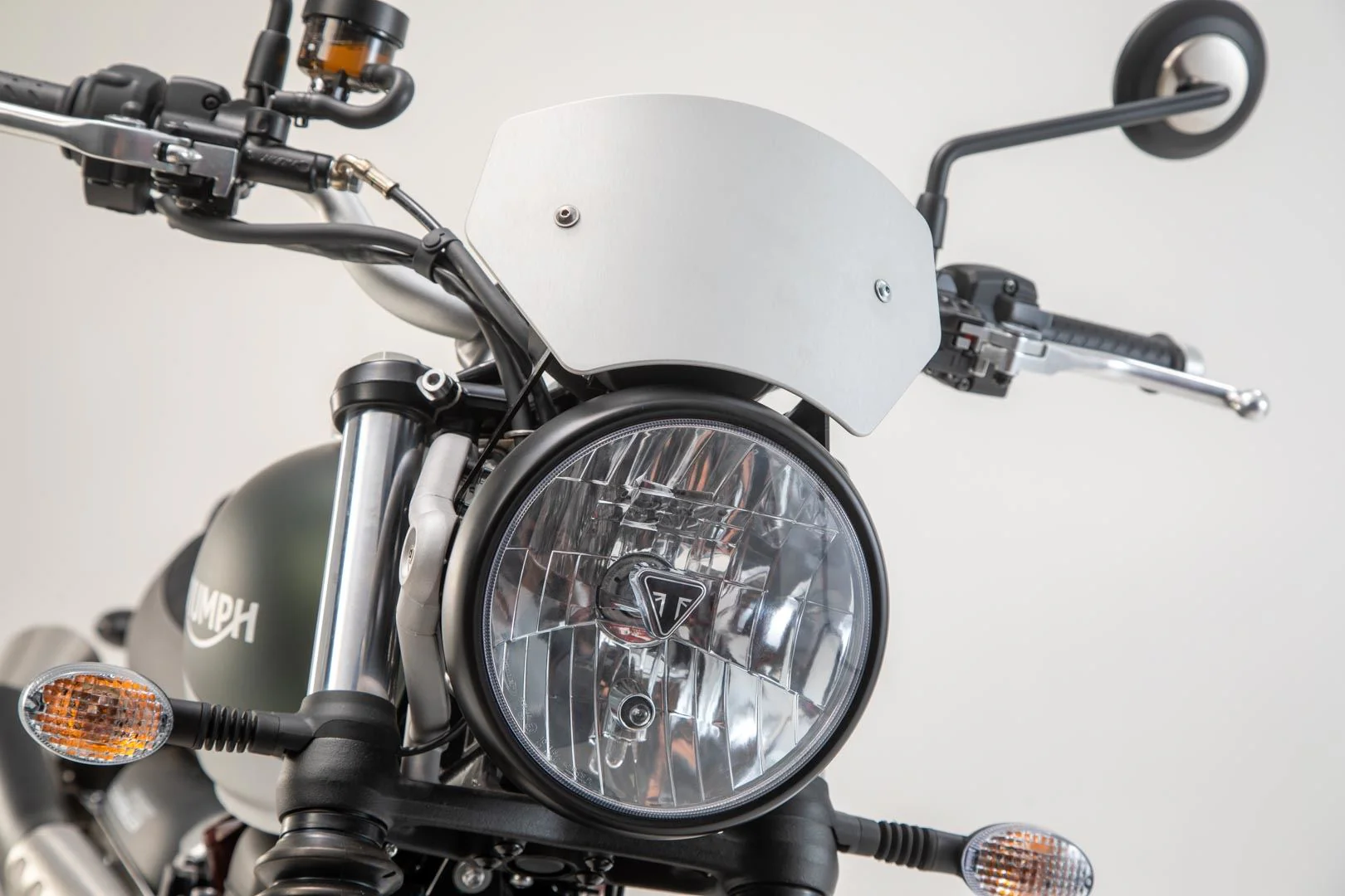 Windscreen Triumph Street Scrambler 900 (16-). Silver - Image 3