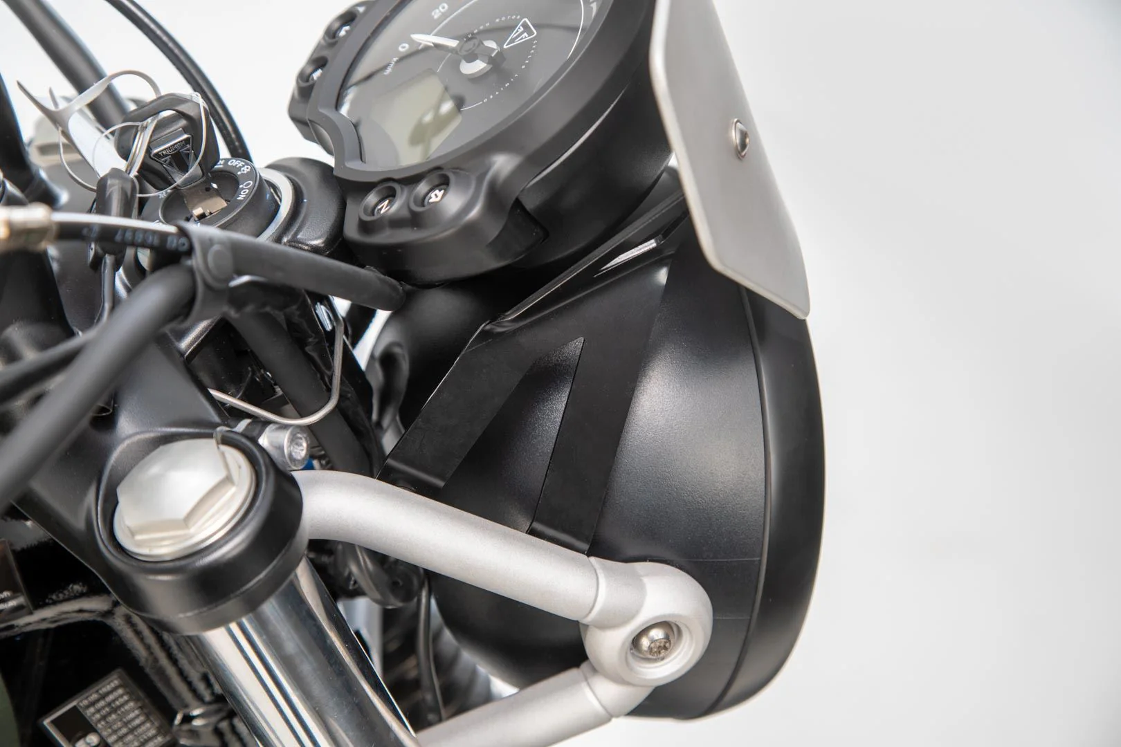 Windscreen Triumph Street Scrambler 900 (16-). Silver - Image 4